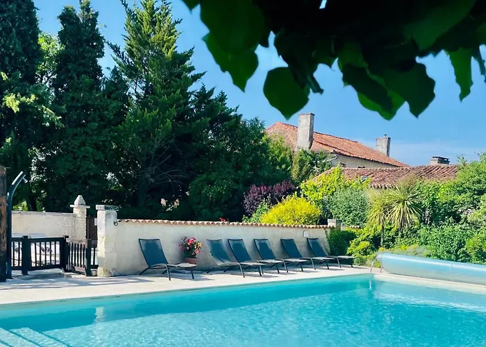 Manoir De Longeveau