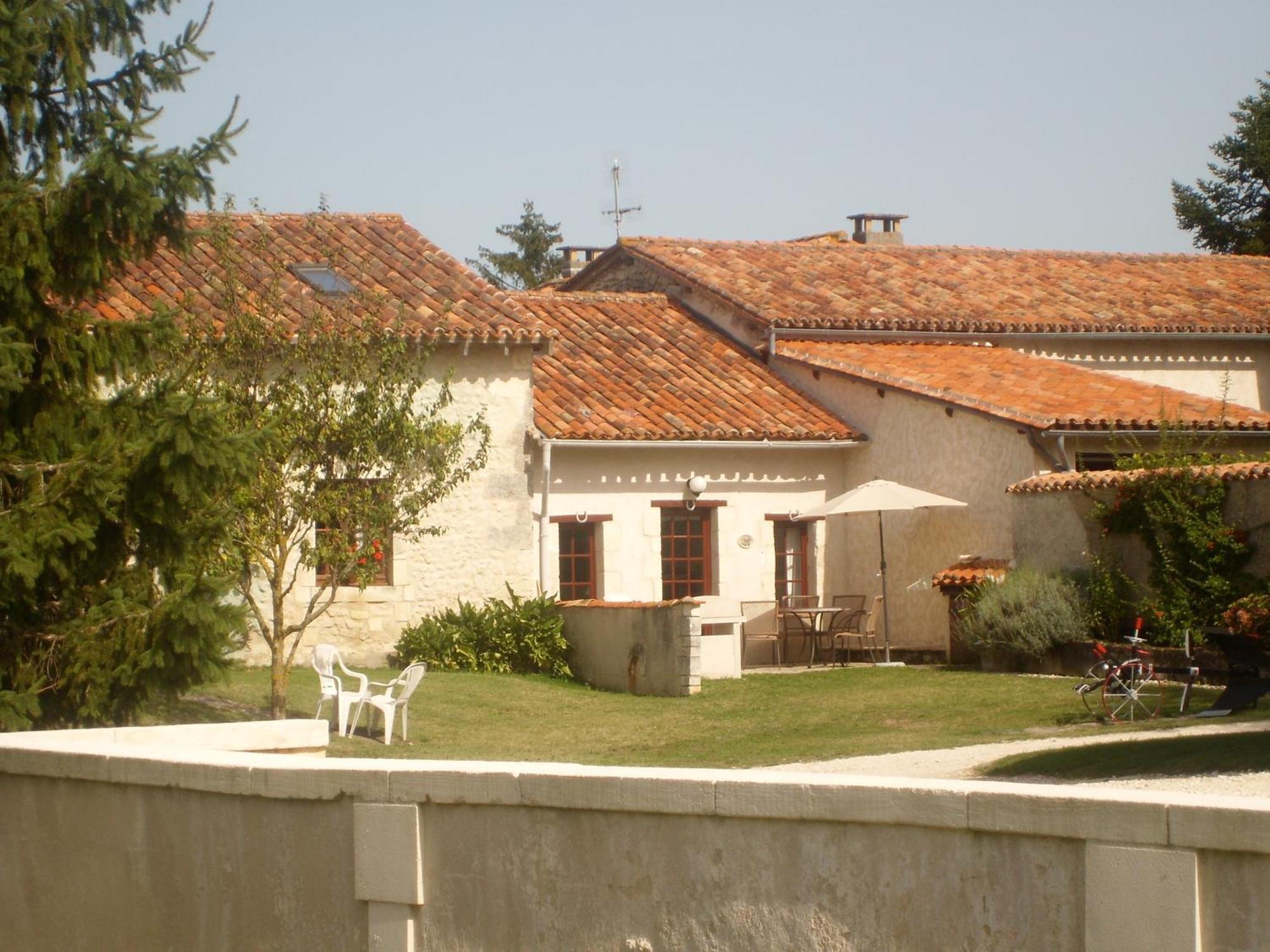 Manoir De Longeveau